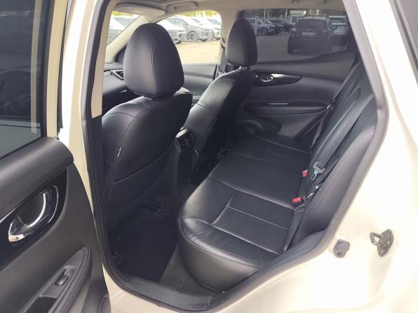 Nissan Qashqai II с пробегом 2015 года, цена 1 523 000 рублей, 168684 км, внедорожник, Автокод Объявления