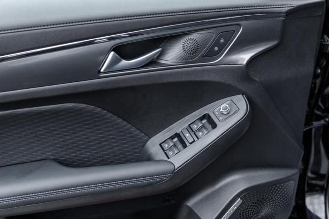 Haval Jolion I Рестайлинг с пробегом 2025 года, цена 2 375 000 рублей, 1010 км, внедорожник, Автокод Объявления