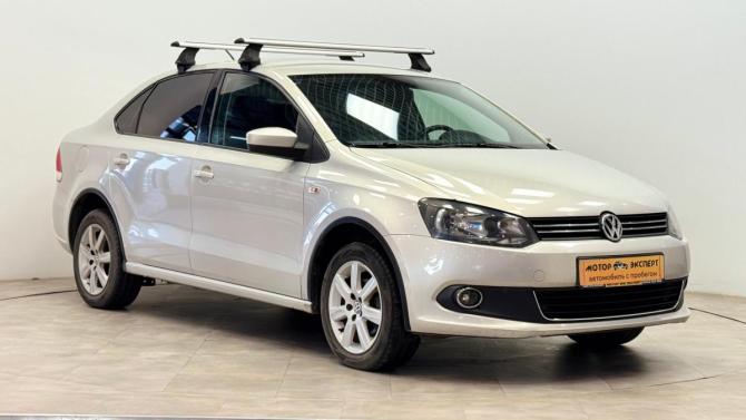 Volkswagen Polo V с пробегом 2014 года, цена 530 000 рублей, 325353 км, седан, Автокод Объявления
