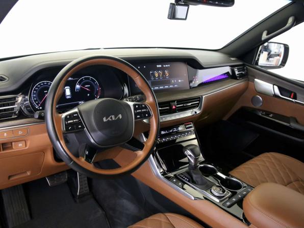 Kia Mohave I Рестайлинг 2 с пробегом 2022 года, цена 5 700 000 рублей, 28000 км, внедорожник, Автокод Объявления