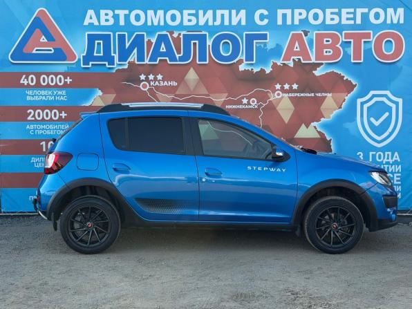 Renault Sandero II с пробегом 2018 года, цена 964 000 рублей, 74600 км, хэтчбек, Автокод Объявления