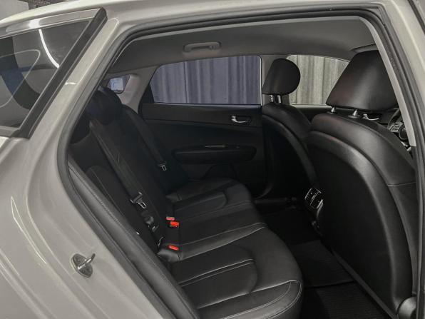 Kia K5 II с пробегом 2019 года, цена 1 950 000 рублей, 76700 км, седан, Автокод Объявления