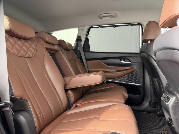 Hyundai Santa Fe IV Рестайлинг с пробегом 2021 года, цена 3 715 000 рублей, 65000 км, внедорожник, Автокод Объявления