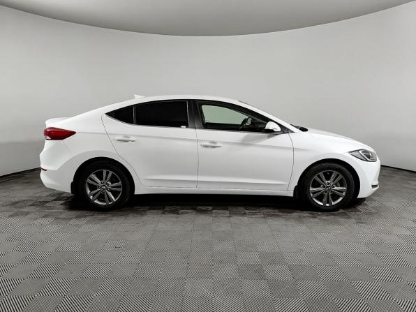 Hyundai Elantra VI (AD) с пробегом 2018 года, цена 1 490 000 рублей, 135276 км, седан, Автокод Объявления