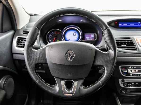 Renault Megane III Рестайлинг 2 с пробегом 2014 года, цена 768 000 рублей, 192997 км, хэтчбек, Автокод Объявления