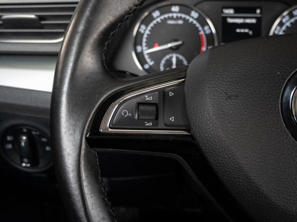 Skoda Superb III с пробегом 2016 года, цена 1 880 000 рублей, 126405 км, лифтбек, Автокод Объявления