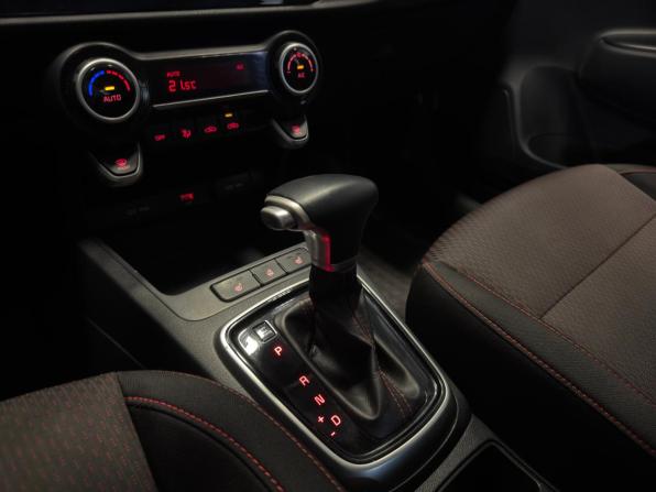 Kia Rio IV Рестайлинг с пробегом 2021 года, цена 1 599 000 рублей, 168000 км, хэтчбек, Автокод Объявления