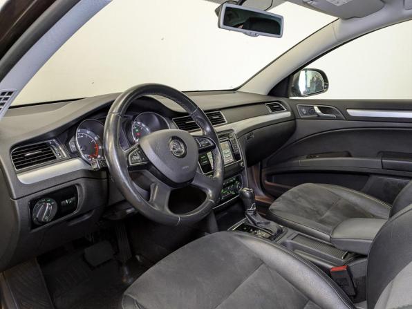 Skoda Superb II Рестайлинг с пробегом 2014 года, цена 1 400 000 рублей, 165371 км, лифтбек, Автокод Объявления