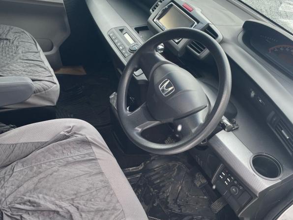 Honda Freed I с пробегом 2010 года, цена 1 050 000 рублей, 95145 км, компактвэн, Автокод Объявления