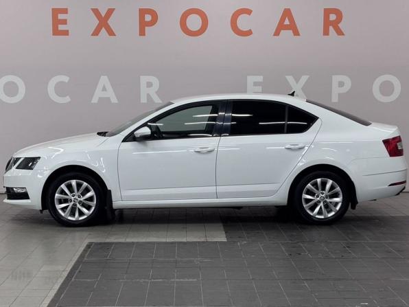 Skoda Octavia III (A7) Рестайлинг с пробегом 2019 года, цена 1 642 000 рублей, 103573 км, лифтбек, Автокод Объявления