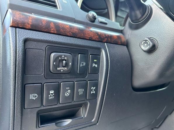 Toyota Land Cruiser 200 Series Рестайлинг 1 с пробегом 2012 года, цена 3 740 000 рублей, 153500 км, внедорожник, Автокод Объявления
