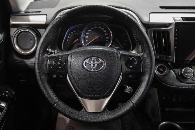 Toyota RAV4 IV (XA40) с пробегом 2013 года, цена 1 979 000 рублей, 189000 км, внедорожник, Автокод Объявления