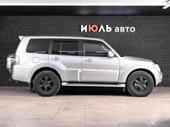 Mitsubishi Pajero IV Рестайлинг 1 с пробегом 2012 года, цена 2 080 000 рублей, 251478 км, внедорожник, Автокод Объявления