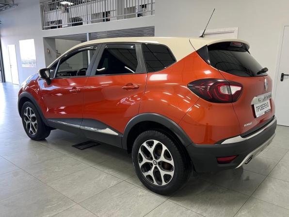 Renault Kaptur I с пробегом 2016 года, цена 1 340 000 рублей, 101768 км, внедорожник, Автокод Объявления