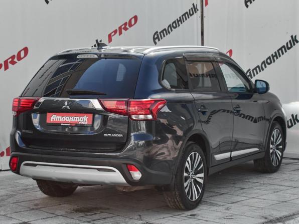 Mitsubishi Outlander III Рестайлинг 3 с пробегом 2019 года, цена 2 325 000 рублей, 77023 км, внедорожник, Автокод Объявления