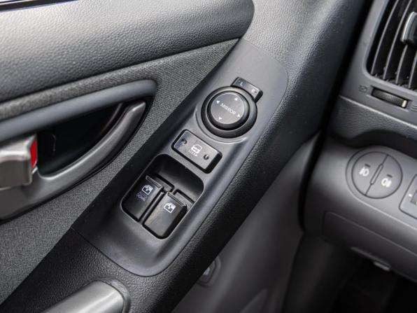 Hyundai H-1 II Рестайлинг 2 с пробегом 2019 года, цена 3 170 000 рублей, 97652 км, минивэн, Автокод Объявления