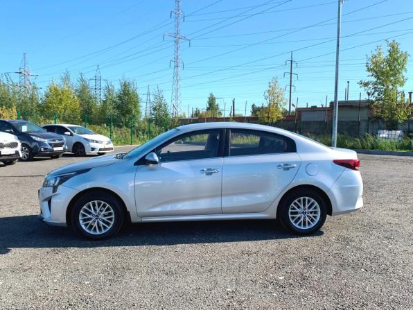 Kia Rio IV Рестайлинг с пробегом 2021 года, цена 1 632 400 рублей, 137631 км, седан, Автокод Объявления