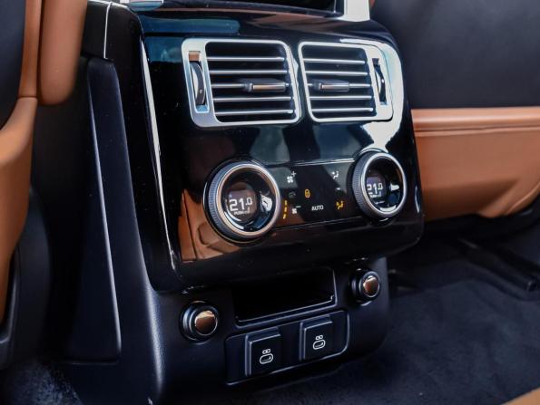 Land Rover Range Rover IV Рестайлинг с пробегом 2021 года, цена 10 700 000 рублей, 65310 км, внедорожник, Автокод Объявления