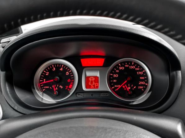 Renault Clio III Рестайлинг с пробегом 2010 года, цена 590 000 рублей, 161247 км, хэтчбек, Автокод Объявления