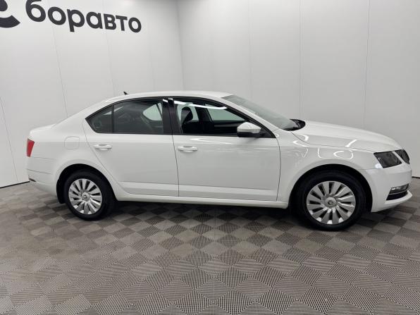 Skoda Octavia III (A7) Рестайлинг с пробегом 2017 года, цена 1 850 000 рублей, 81151 км, лифтбек, Автокод Объявления