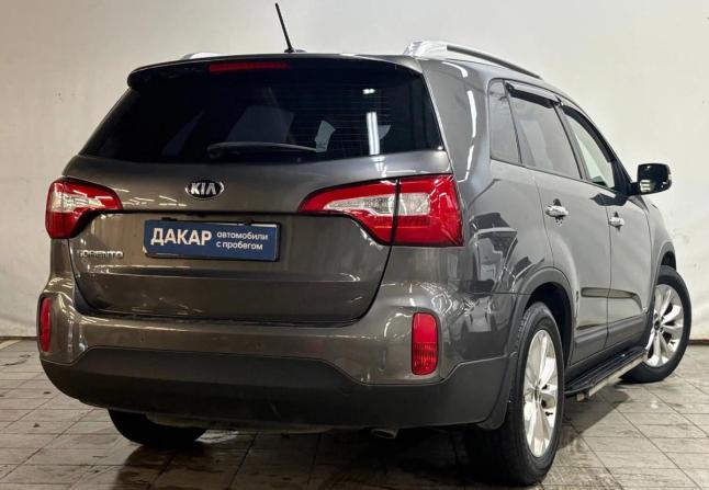 Kia Sorento II Рестайлинг с пробегом 2018 года, цена 1 750 000 рублей, 181372 км, внедорожник, Автокод Объявления