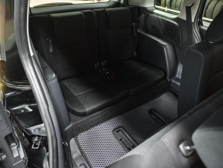 Toyota ISis I Рестайлинг Челябинск  - изображение 15