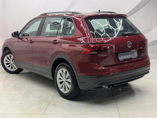 Volkswagen Tiguan II с пробегом 2017 года, цена 2 179 000 рублей, 80141 км, внедорожник, Автокод Объявления