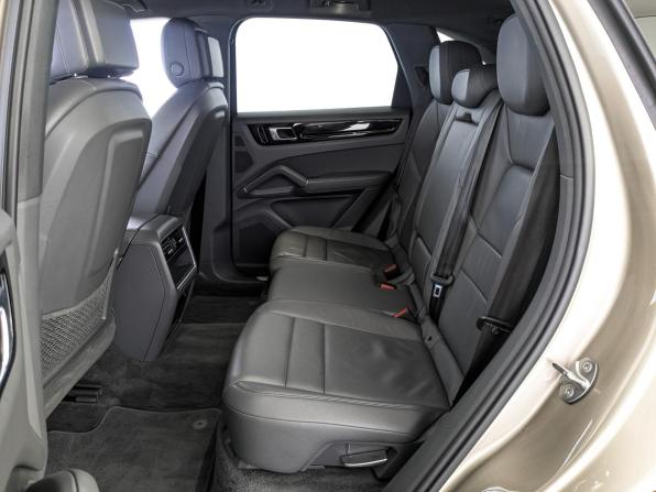 Porsche Cayenne III с пробегом 2019 года, цена 5 350 000 рублей, 123838 км, внедорожник, Автокод Объявления