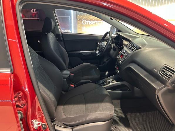 Kia Rio III Рестайлинг с пробегом 2016 года, цена 1 250 000 рублей, 130000 км, седан, Автокод Объявления