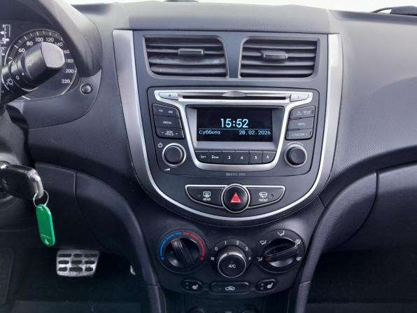 Hyundai Solaris I Рестайлинг с пробегом 2014 года, цена 1 049 000 рублей, 153700 км, хэтчбек, Автокод Объявления