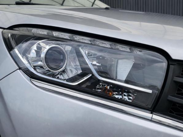 Lada (ВАЗ) XRAY I с пробегом 2018 года, цена 877 000 рублей, 106078 км, хэтчбек, Автокод Объявления