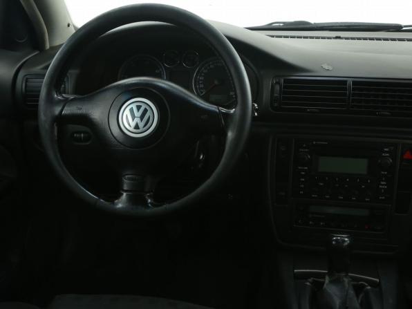 Volkswagen Passat B5 Рестайлинг с пробегом 2004 года, цена 229 000 рублей, 423000 км, седан, Автокод Объявления