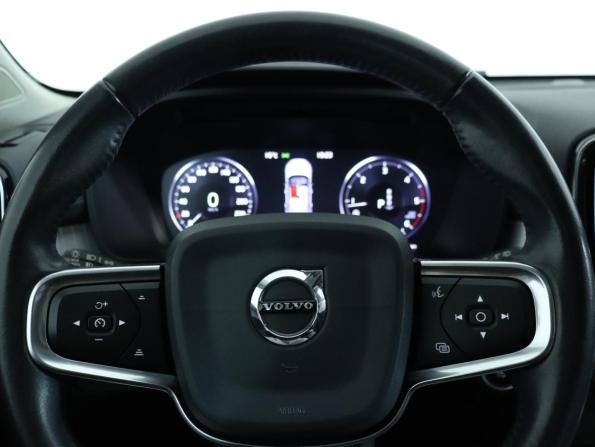 Volvo XC40 I с пробегом 2019 года, цена 2 350 000 рублей, 127418 км, внедорожник, Автокод Объявления