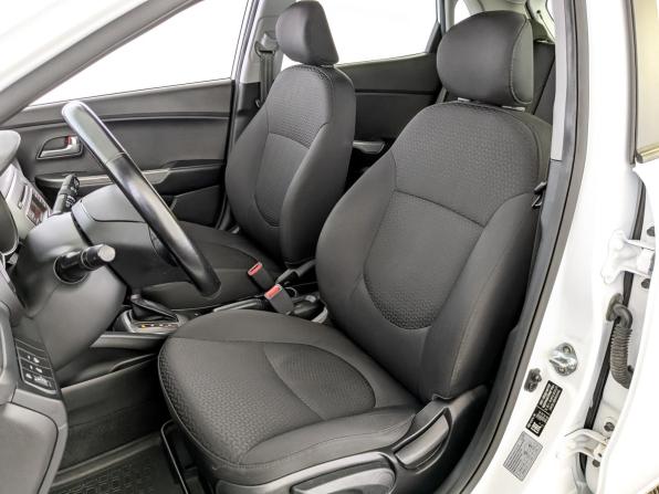 Kia Rio III Рестайлинг с пробегом 2017 года, цена 1 320 000 рублей, 69162 км, хэтчбек, Автокод Объявления