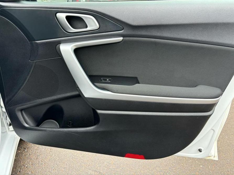 Kia Ceed III Альметьевск  - изображение 26