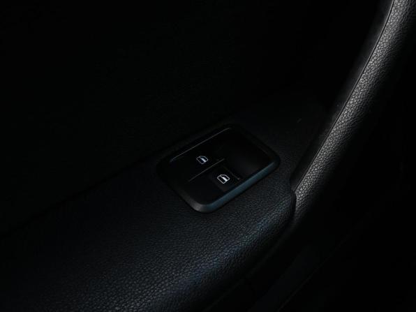 Skoda Yeti I Рестайлинг с пробегом 2015 года, цена 949 000 рублей, 246965 км, внедорожник, Автокод Объявления