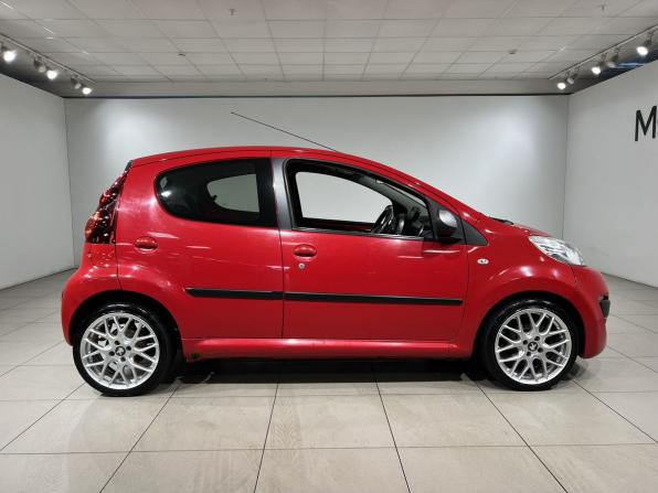 Peugeot 107 I Рестайлинг 2 с пробегом 2012 года, цена 590 000 рублей, 141000 км, хэтчбек, Автокод Объявления
