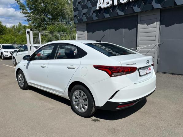 Hyundai Solaris II Рестайлинг с пробегом 2021 года, цена 1 638 736 рублей, 56358 км, седан, Автокод Объявления