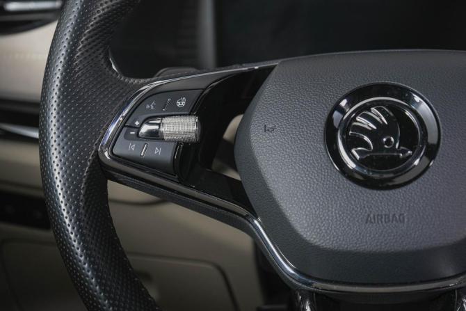 Skoda Octavia IV (A8) с пробегом 2020 года, цена 2 799 000 рублей, 30100 км, лифтбек, Автокод Объявления