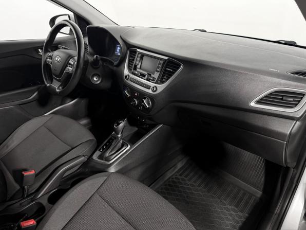 Hyundai Solaris II с пробегом 2018 года, цена 1 270 000 рублей, 80248 км, седан, Автокод Объявления