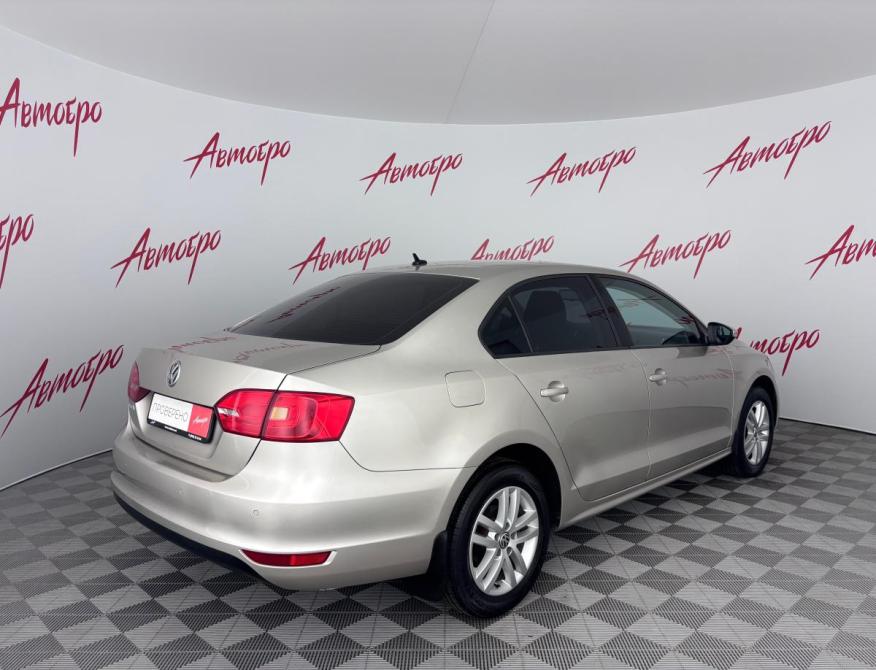 Volkswagen Jetta VI Псков  - изображение 5
