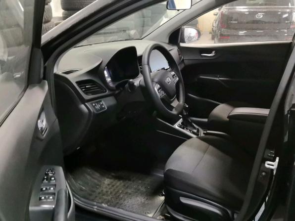 Hyundai Solaris II Рестайлинг с пробегом 2021 года, цена 1 470 000 рублей, 155464 км, седан, Автокод Объявления