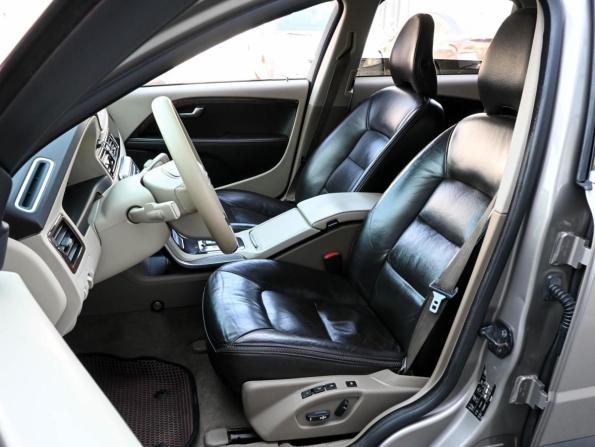 Volvo XC70 II с пробегом 2011 года, цена 1 099 000 рублей, 292353 км, универсал, Автокод Объявления