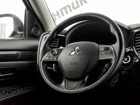 Mitsubishi Outlander III Рестайлинг 2 с пробегом 2016 года, цена 1 780 000 рублей, 209444 км, внедорожник, Автокод Объявления