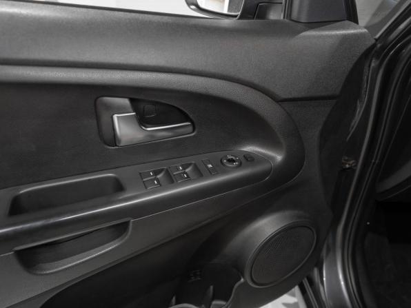 Kia Venga I Рестайлинг с пробегом 2014 года, цена 945 000 рублей, 176444 км, минивэн, Автокод Объявления