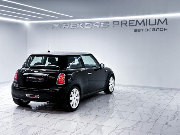 Mini Hatch II (R56) Рестайлинг с пробегом 2011 года, цена 1 200 000 рублей, 64789 км, хэтчбек, Автокод Объявления