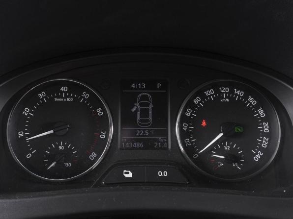 Skoda Rapid I с пробегом 2014 года, цена 1 059 000 рублей, 143486 км, лифтбек, Автокод Объявления