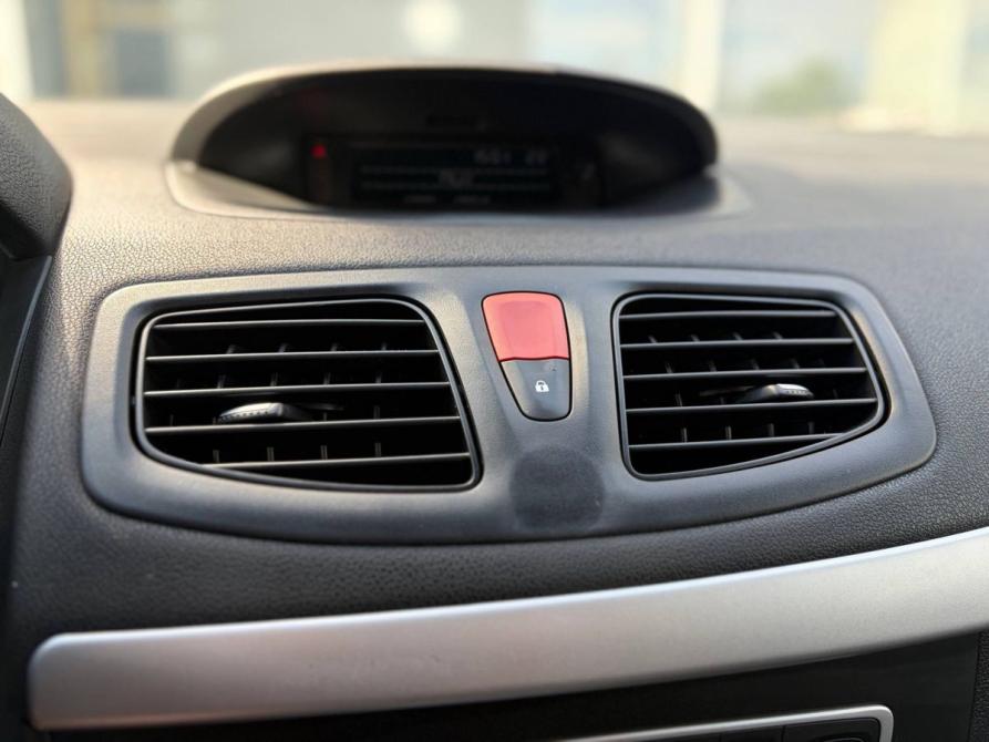 Renault Fluence I Санкт-Петербург  - изображение 12