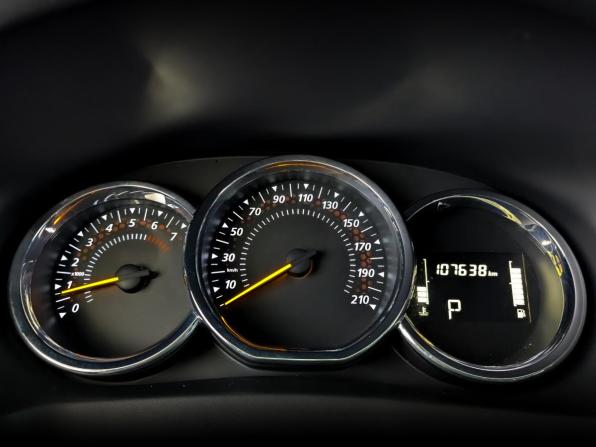 Renault Sandero II Рестайлинг с пробегом 2021 года, цена 1 265 000 рублей, 107636 км, хэтчбек, Автокод Объявления