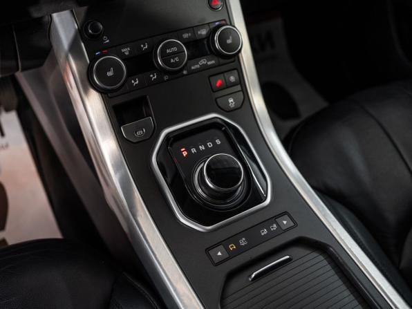 Land Rover Range Rover Evoque I Рестайлинг с пробегом 2017 года, цена 1 900 500 рублей, 145353 км, внедорожник, Автокод Объявления